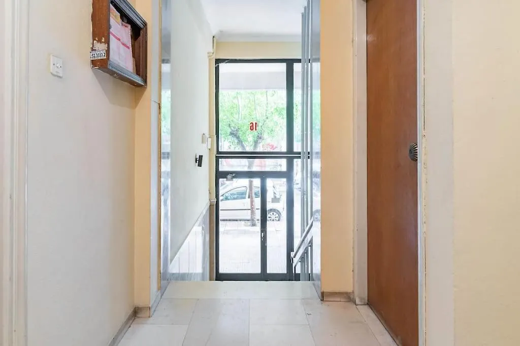 Stylish&central apt near Acropolis - Avdi square-1